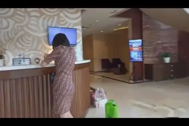 Kenikmatan Luar Biasa Cek In Dengan Pramugari Cantik